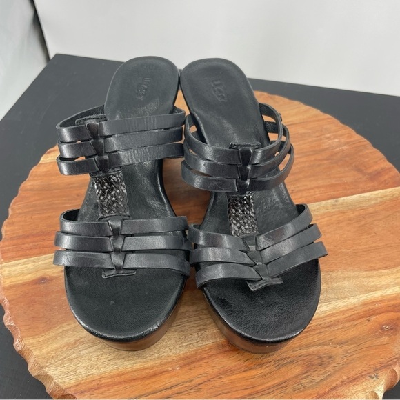 UGG Mattie Black Leather Weave Wedge Sandal Size 7.5 FD1114L - Picture 2 of 8